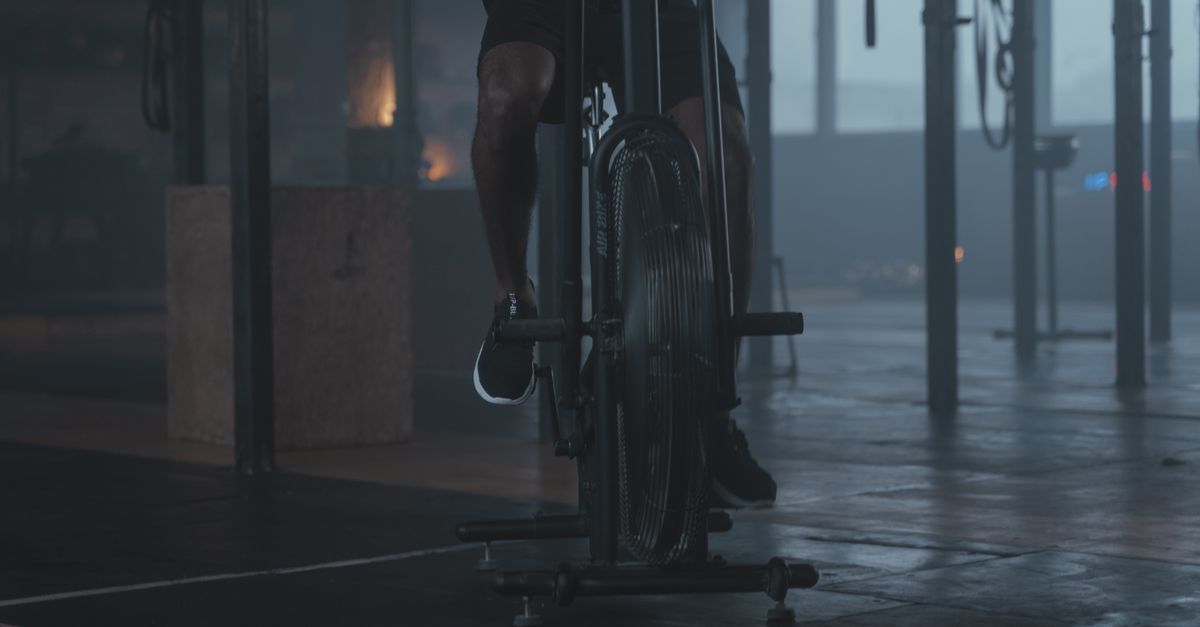 esercizi HIIT per lavoratori online 2026
