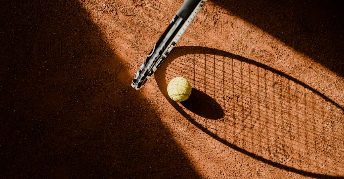 Come giocare a tennis senza spendere molto nel 2026