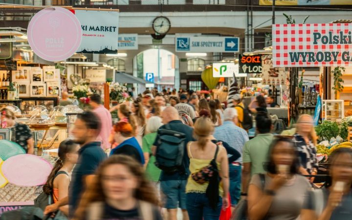 AI aumenta occupazione junior: report 2026