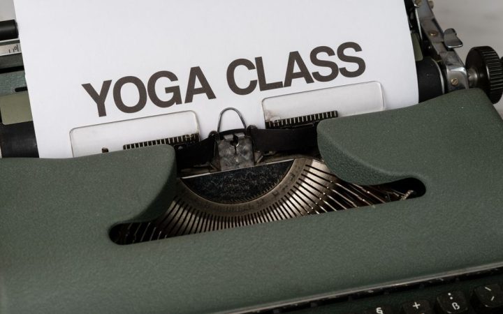 Yoga breve per professionisti digitali: benefici concreti