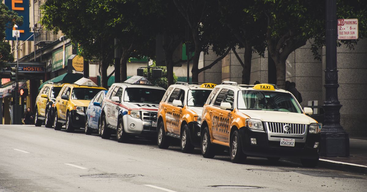 San Francisco: nuove regole per robotaxi dopo caos traffico