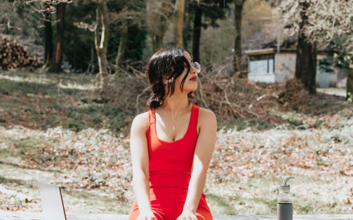 Yoga specifico per stimolare creatività freelance: la pratica che trasforma idee e focus