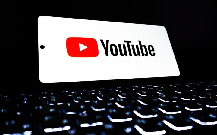 Google Discover testa panoramiche tematiche partendo dai video