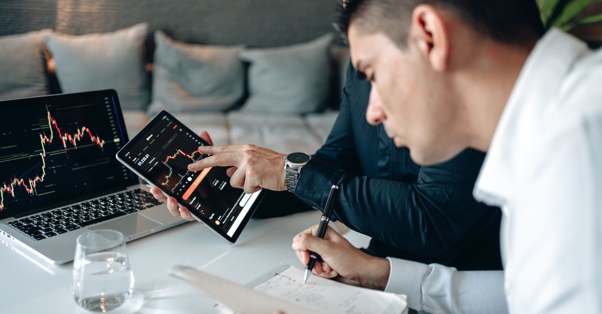 Insight Partners diversifica investimenti AI oltre OpenAI: una strategia che guarda al futuro reale dell’intelligenza artificiale