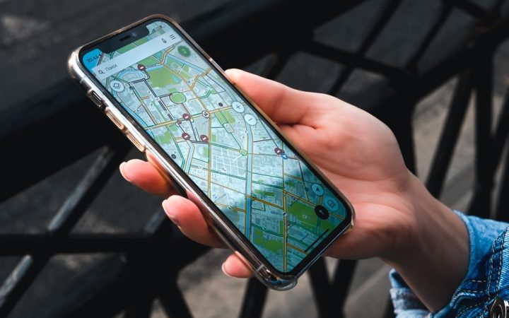 Le 5 migliori app per tracciare la lettura nel 2026: il nuovo compagno dei lettori digitali