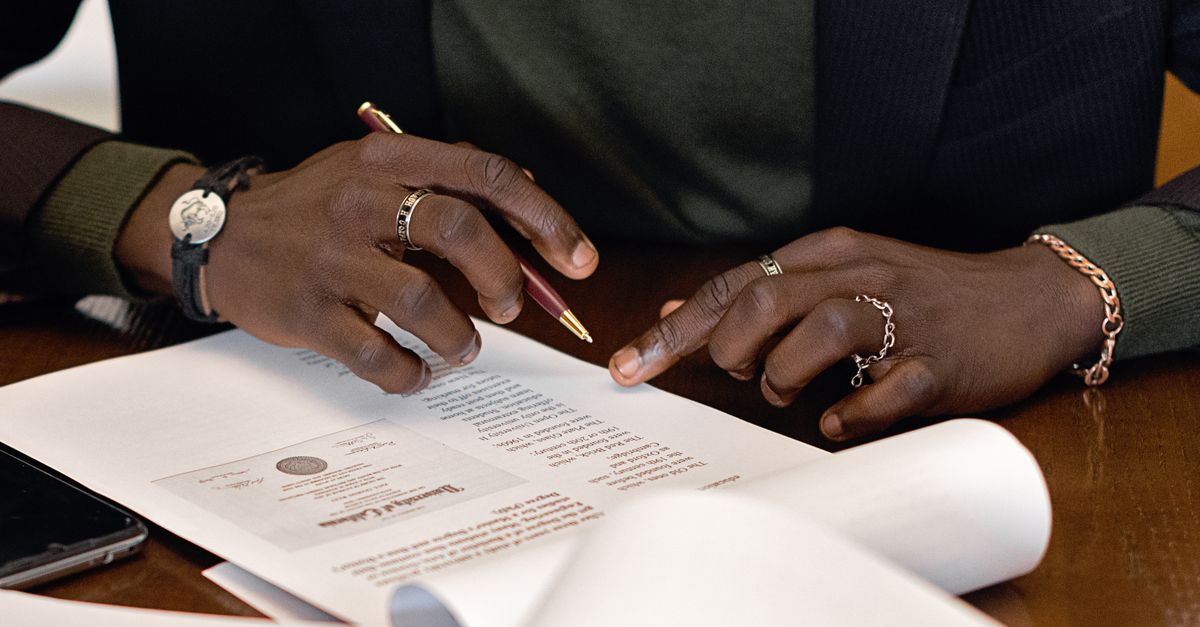 Oura fa causa a Ultrahuman per brevetti smart ring: la nuova sfida nel mercato health tech