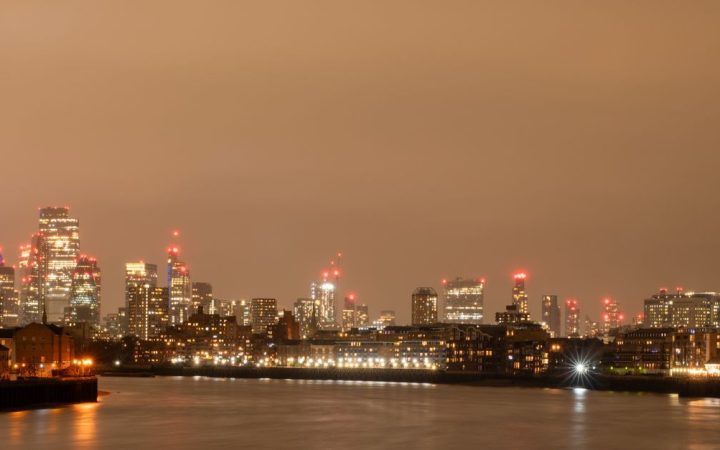 UK sorprende con crescita economica 0,4% a luglio 2026: cosa dicono i dati ufficiali