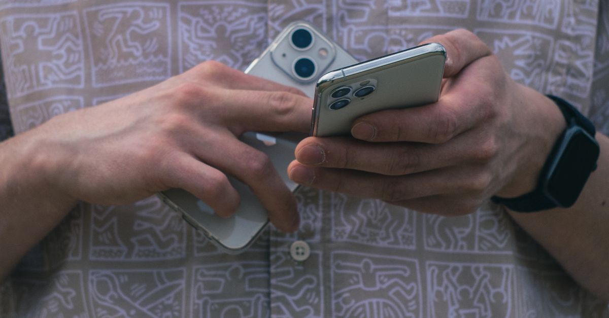 iFixit svela i segreti della riparazione e struttura dell’iPhone Duo 2026